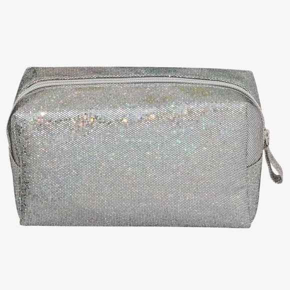 Hello Holidays 20-Piece Dabble-Worthy Beauty Bag - $80 Retail - Picture 2 of 3